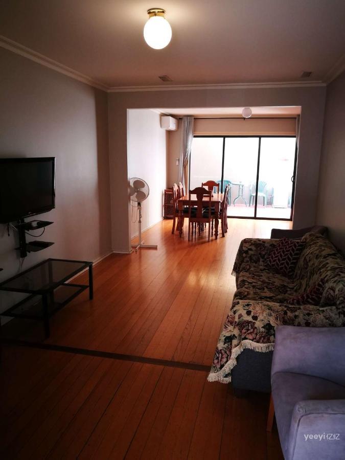 墨尔本Moonee Valley Views公寓式酒店 外观 照片